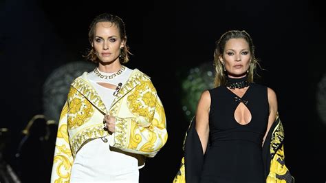 festa di versace|Fendi + Versace: la sfilata evento alla Milano Fashion Week.